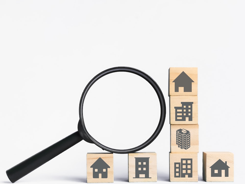 La loi Hoguet et l'estimation immobilière : un cadre légal indispensable pour les professionnels